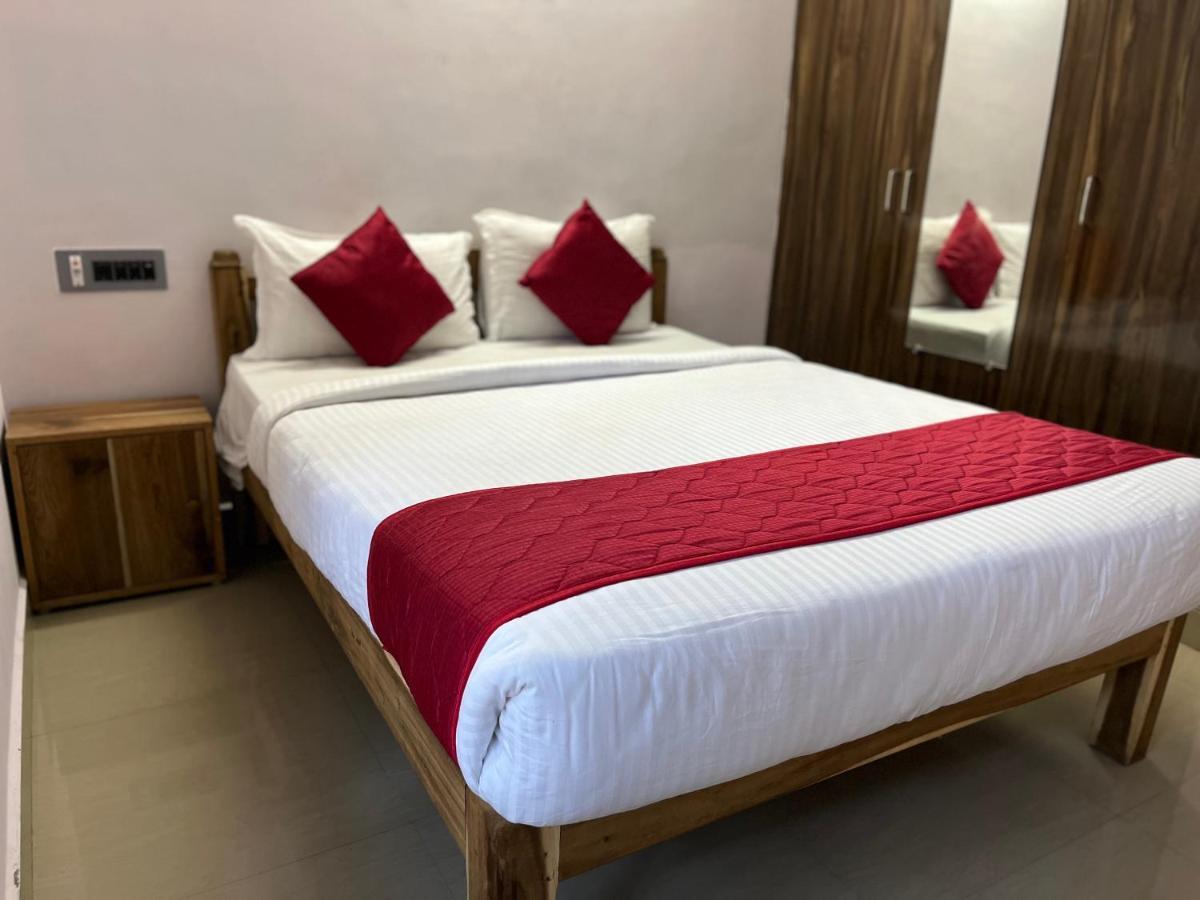 Tulip Villa 3Bhk 2Bhk And 1Bhk Located Near Chunnambar Boat House And Paradise Beach Purnankuppam Exterior photo